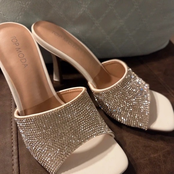 TOP Moda Women's White and Silver Embellished Heels - Picture 1 of 3